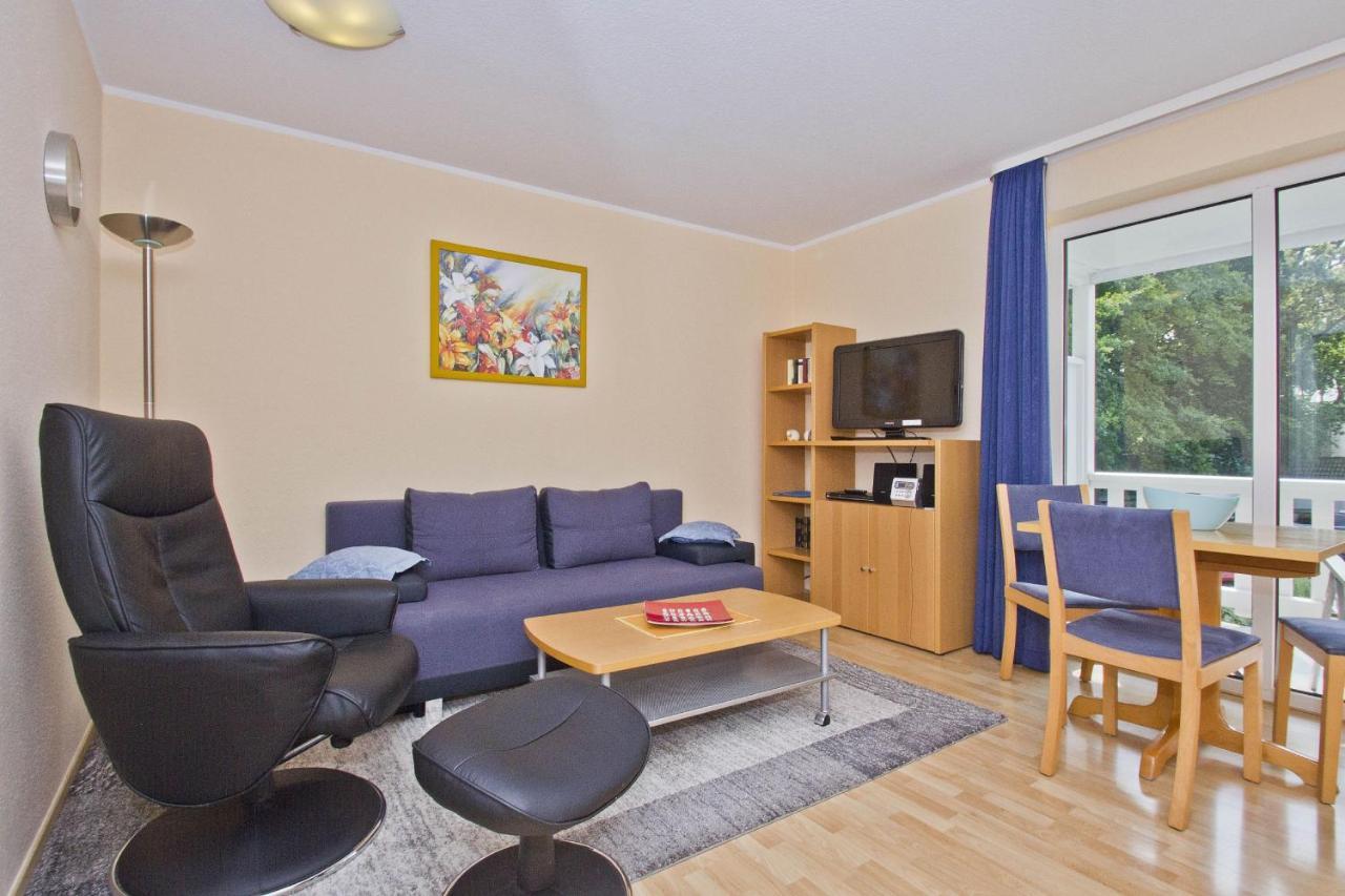Balkon, Gratis Nutzung Vom Ahoi Erlebnisbad Und Sauna In Sellin - Appartemenmt Nordwind バーベ エクステリア 写真
